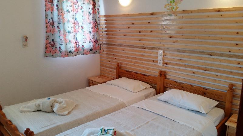 Pension Nychterida Маратіас Екстер'єр фото